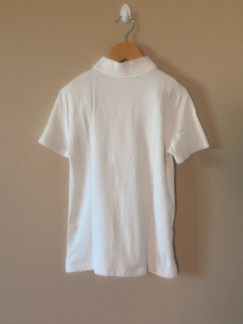 Abercrombie Kids Boys White Polo with Navy Moose Logo Size 9/10 - Picture 2 of 3